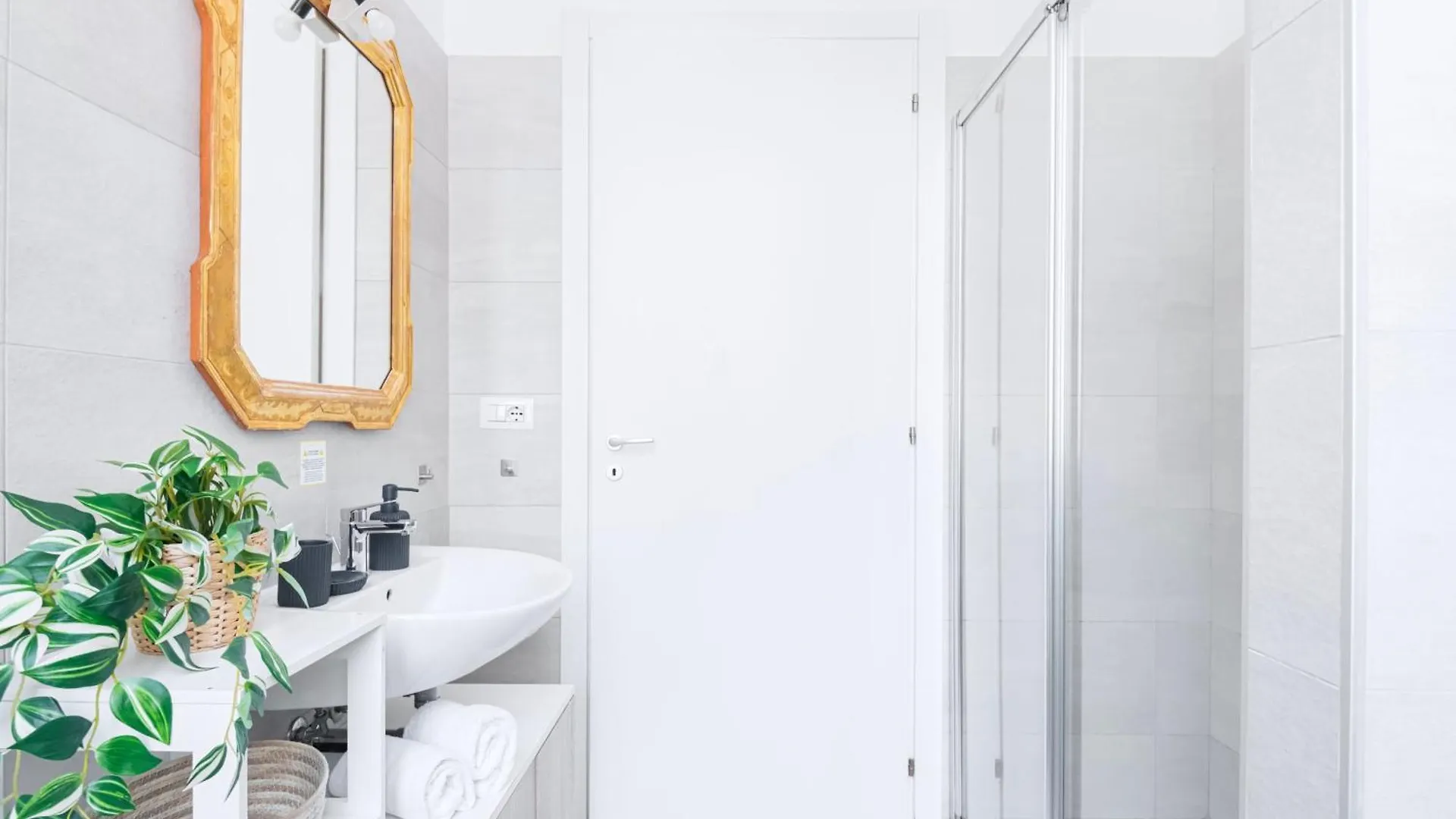 Easylife - Accogliente Monolocale Zona Washington Apartment Milan