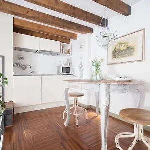 Romantic Loft Porta Venezia Milano