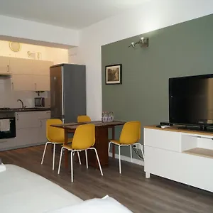 House Naviglio Uno Milano